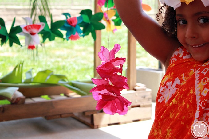 Raising multicultural kids with culture parties, Hawaiian Theme party