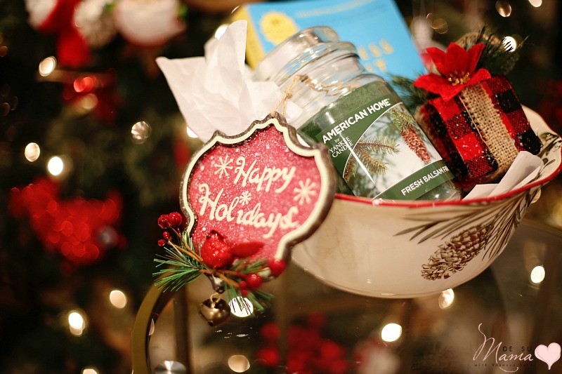 http://www.desumama.com/wp-content/uploads/2015/12/neighbor-christmas-gift-basket-ideas-dsm-2.jpg