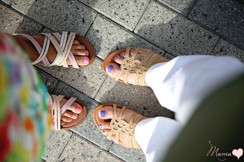 Mom Fashion And Parenting: Raising Strong Girls