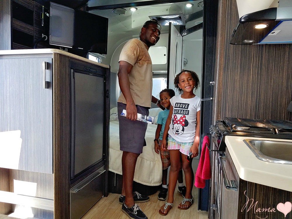 Hispanic Family Attends RV Show For First Time