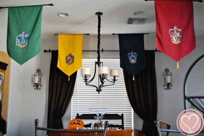 hogwarts decorations, Hogwarts house banners
