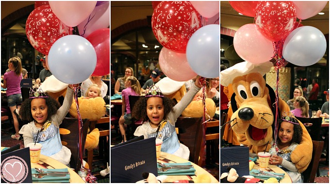 disneyland birthday, goofys kitchen, first disneyland trip, disneyland resport, character dining,